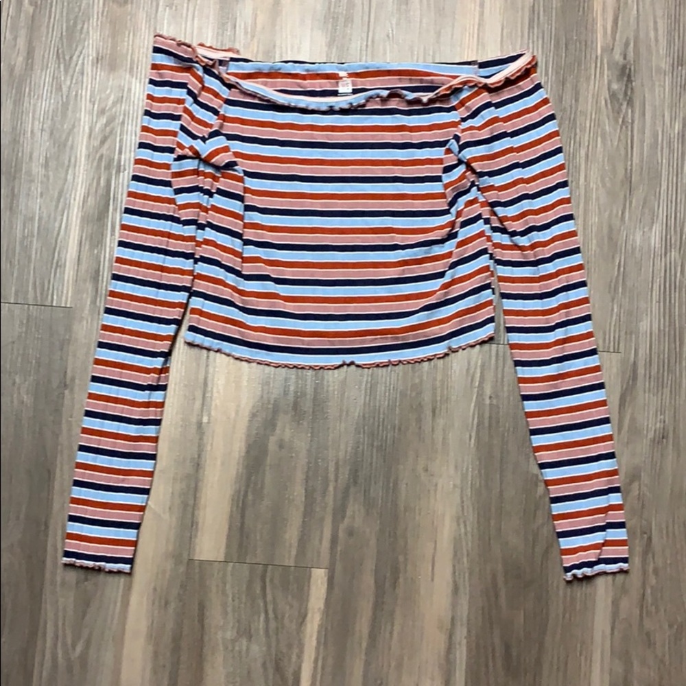Long Sleeve Off-the-shoulder Crop Top Me to We